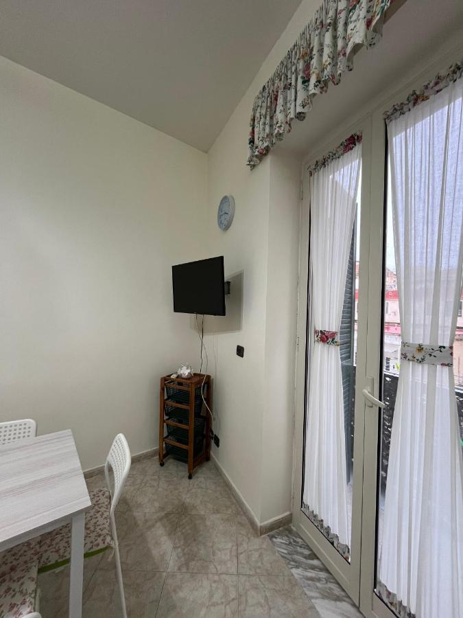 Barbi'S House Bed & Breakfast Naples Exterior photo