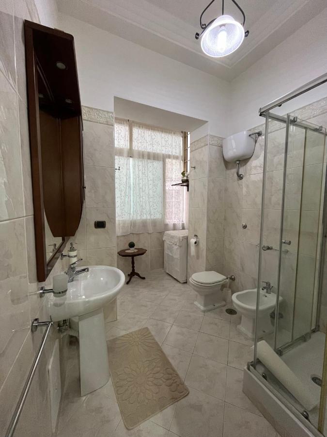 Barbi'S House Bed & Breakfast Naples Exterior photo